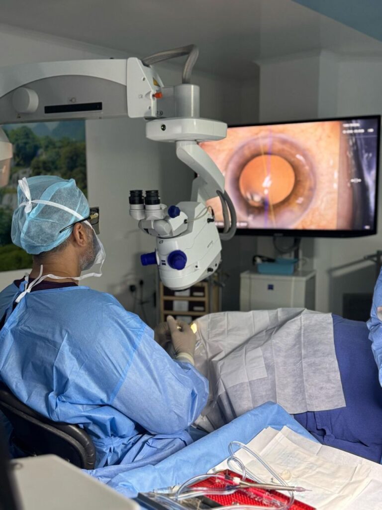 Doctors at Nethradhama Super Speciality Eye Hospital, Bengaluru Performs Asia’s First AI-Designed Intraocular Lens Implantation