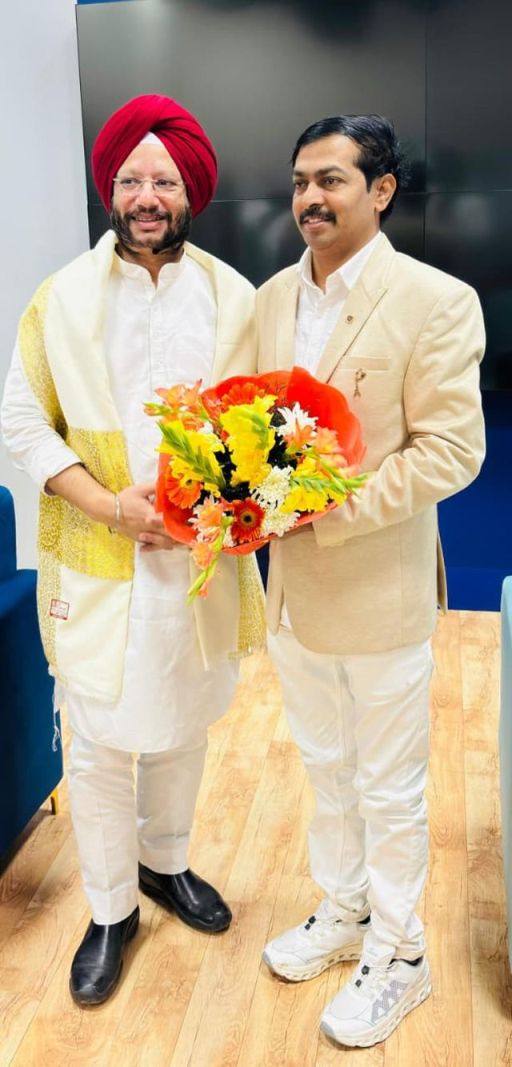 ​Thimme Gowda D.T. Meets Gurdeep Singh Sappal, Reaffirms Commitment to Party Ideals