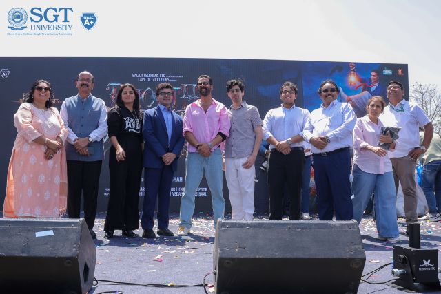 Akshay Kumar Creates Electrifying Buzz at SGT University for Bhooth Bangla Promotions